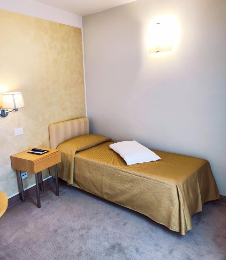 Hotel Dependance Silvestro 가르다 외부 사진