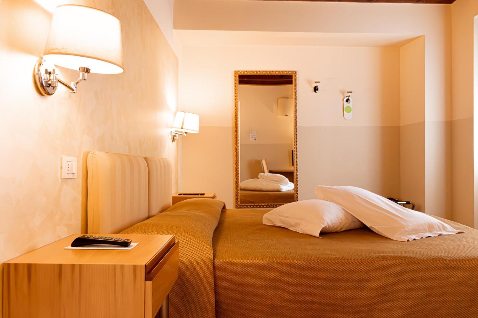 Hotel Dependance Silvestro 가르다 외부 사진