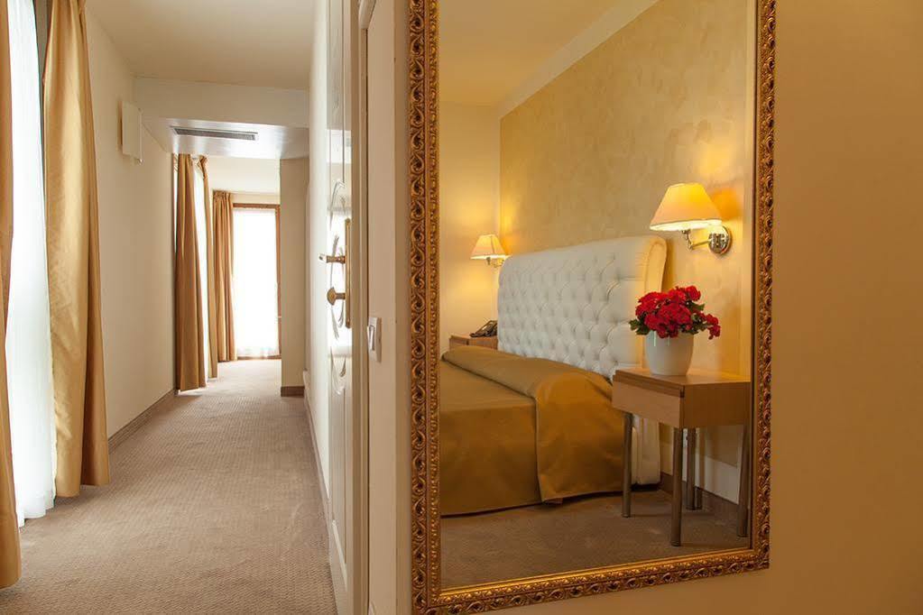Hotel Dependance Silvestro 가르다 외부 사진